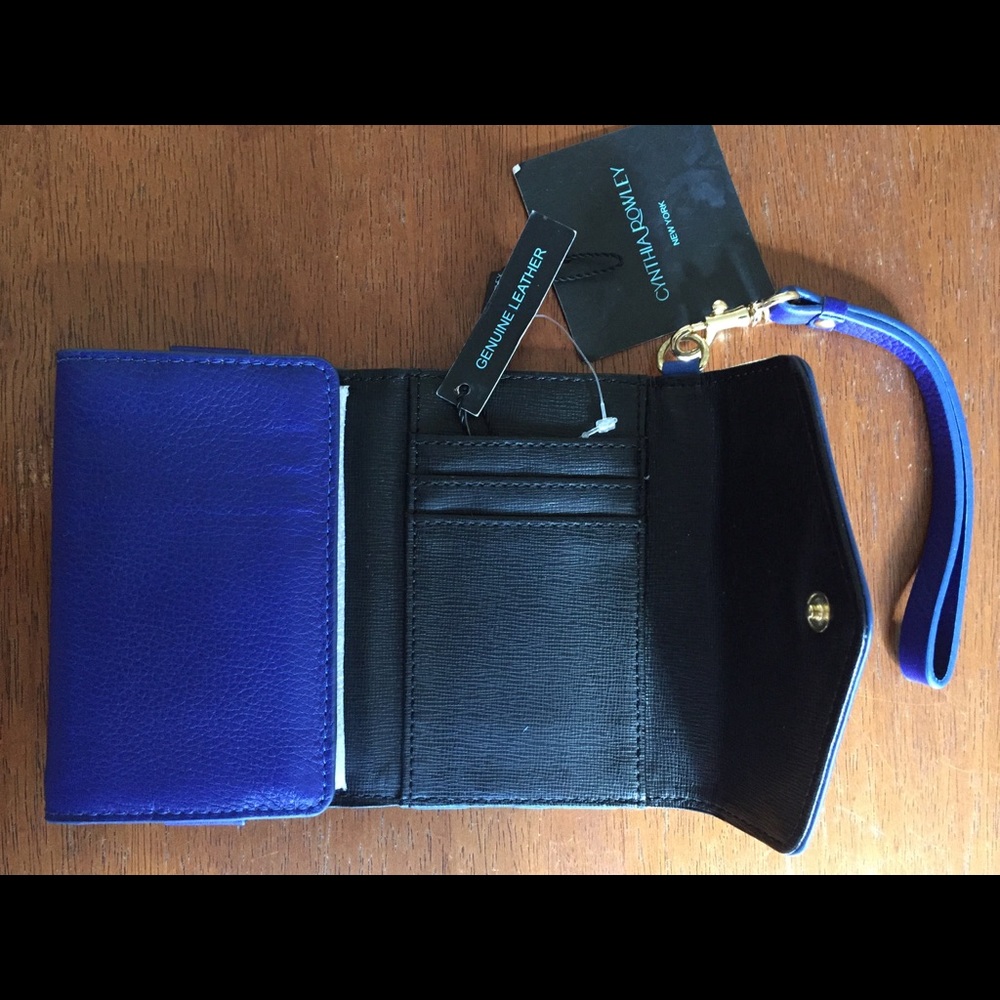 Cynthia Rowley Phone Wallet Wristlet NWT - Picture 2 of 2